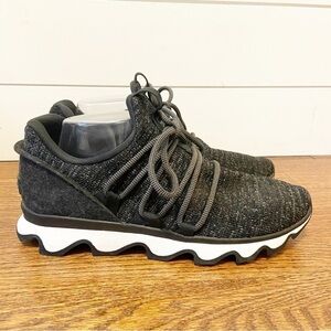 SOREL | Women’s KINETIC Lace Black Adventure Sneakers Size 9.5